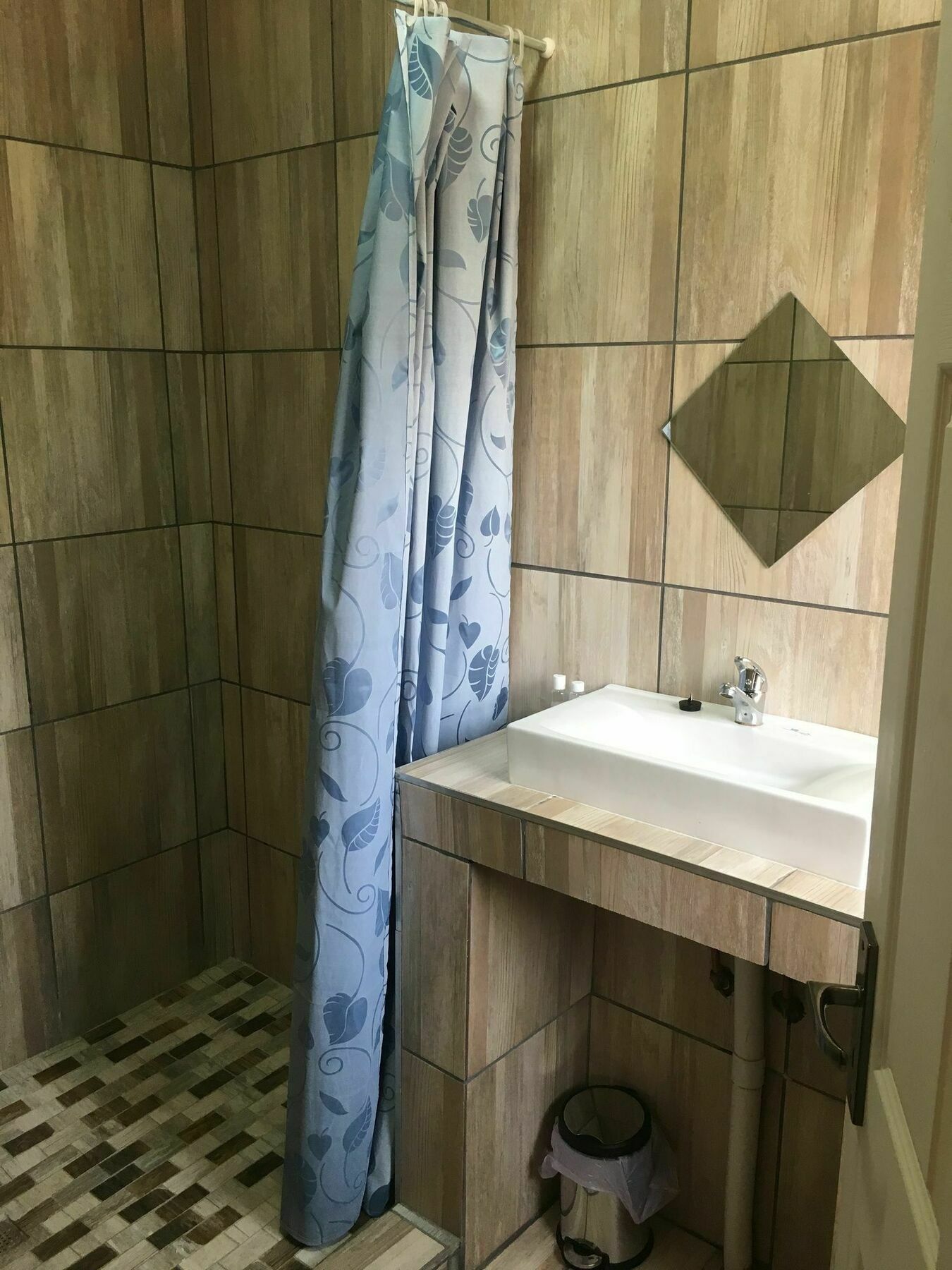 Afrikawisa At O.R. Tambo International Airport Bed and Breakfast Kempton Park Eksteriør billede